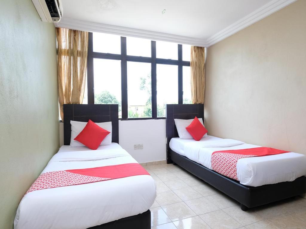 Mrj Hotel Wakaf Che Yeh 2 Кота-Бару Екстер'єр фото