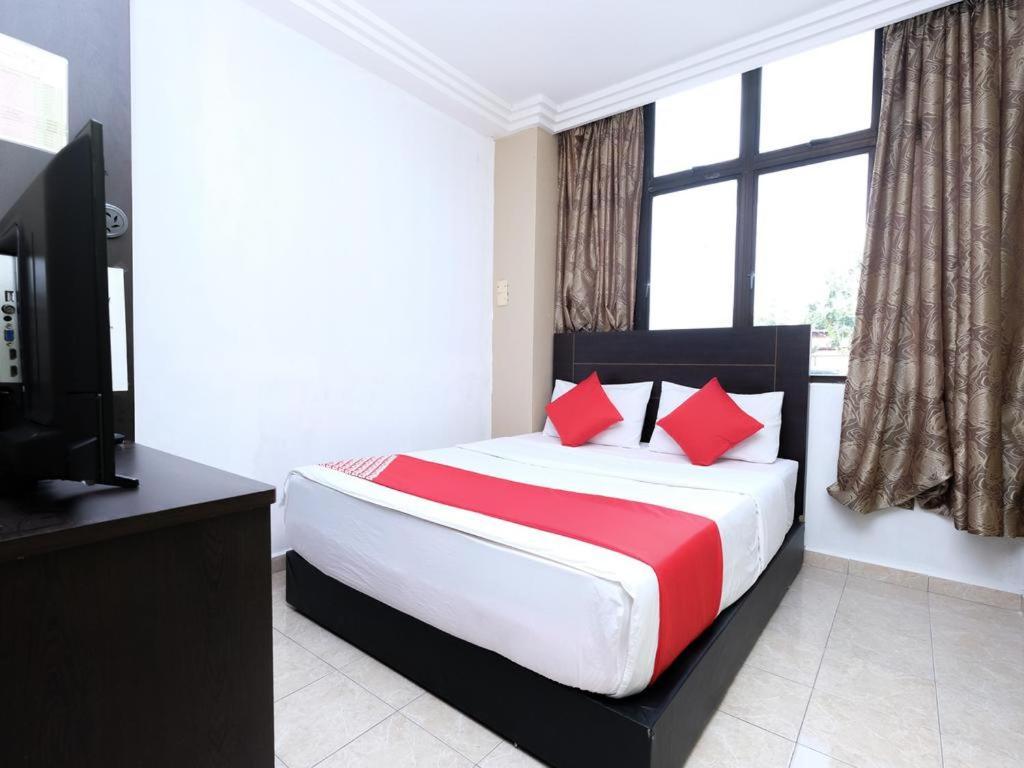 Mrj Hotel Wakaf Che Yeh 2 Кота-Бару Екстер'єр фото